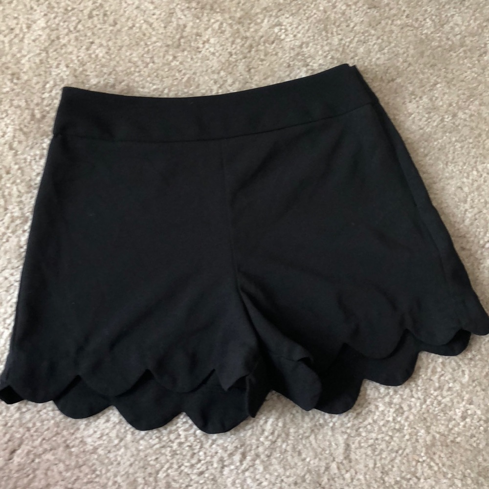 Black shorts with scallop detail